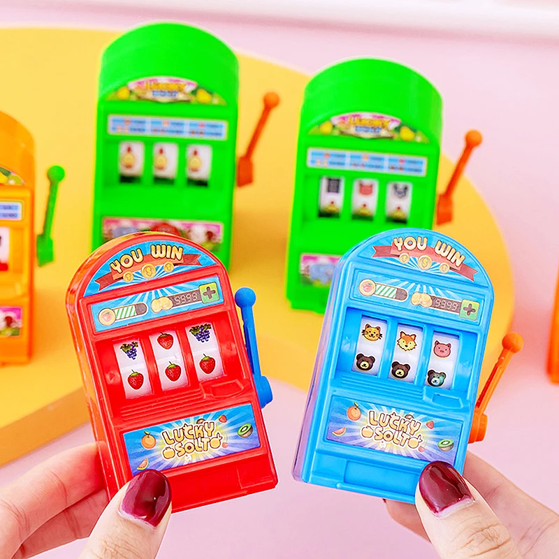 3 ADET 2022 Eğlenceli Mini El Krank Kazanan Oyun Konsolu Erkek Kız Doğum Günü Partisi Hediye Ebeveyn-çocuk oyuncakları Karnaval Parti Hediye Hediye
