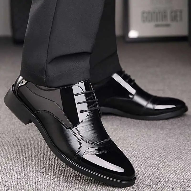Iş Lüks OXford Ayakkabı Erkekler Nefes deri ayakkabı Kauçuk Resmi Elbise Ayakkabı Erkek Ofis Parti Düğün Ayakkabı Mokasen ty