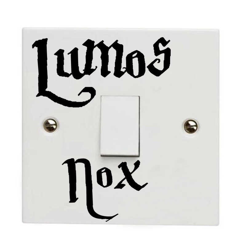 Komik Lumos Nox elektrik düğmesi çıkartması Vinil Çıkartmalar Dekorasyon Çıkartması Duvar Çıkartmaları Çocuk Odaları Ev Dekor
