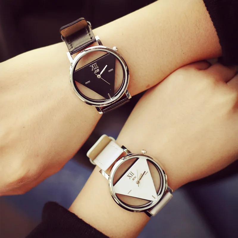 Moda Hollow Üçgen Kadın kuvars saatler Basit Yenilik ve Bireycilik Yaratıcı kol saati Siyah Beyaz Deri Saat