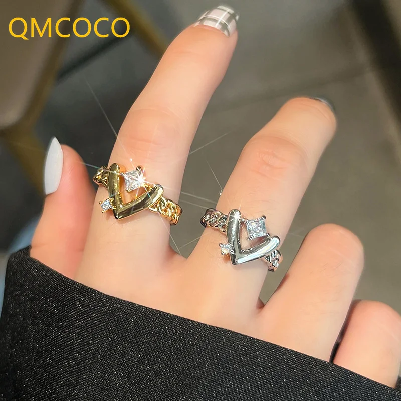 QMCOCO Gümüş Renk V-Kalp Yüzükler Kadınlar Için Yeni Trendy Zarif Basit Köpüklü Zirkon Açık Yüzükler Parti Takı Aksesuarları Hediye